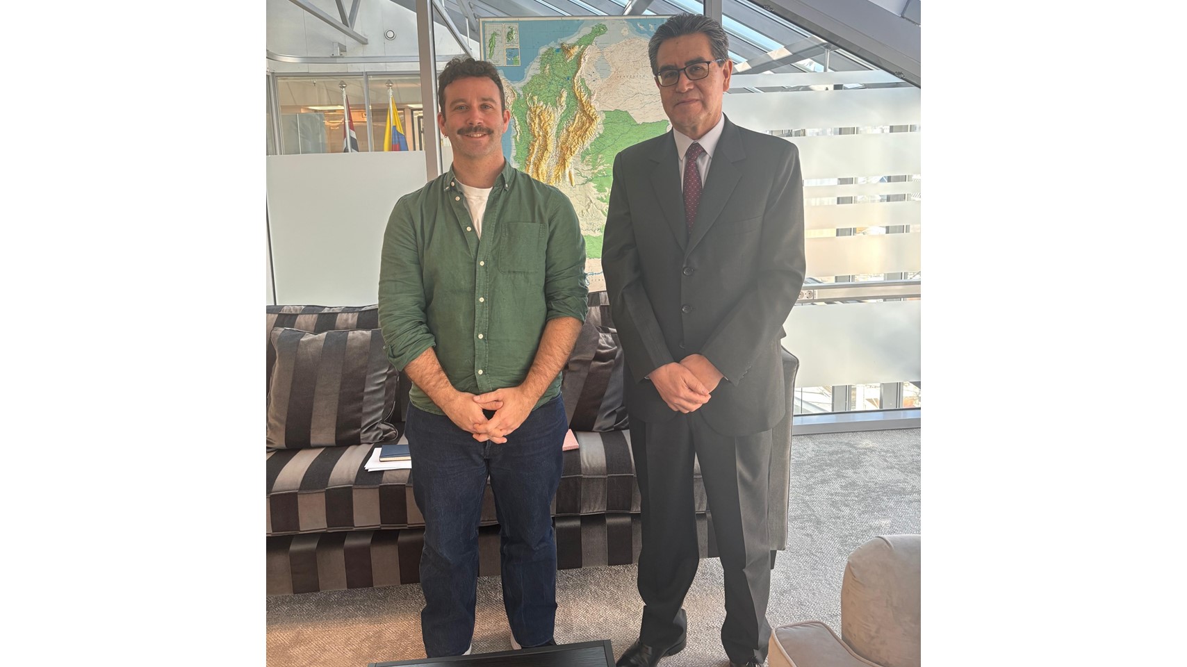 Diálogo sobre feminicidio, investigación comparada y Política Exterior Feminista: encuentro de la Embajada de Colombia en Noruega con el profesor Martín Di Marco
