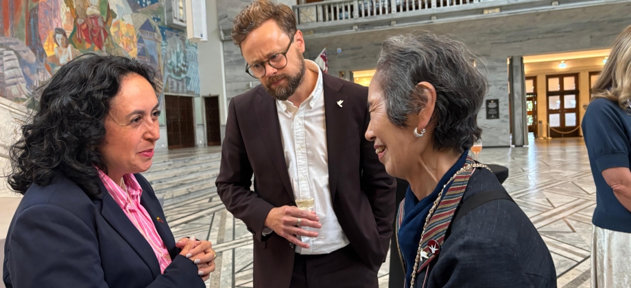 Colombia honra a Hiroshima encuentro con Masako Wada, símbolo mundial del desarme nuclear y Premio Nobel de Paz