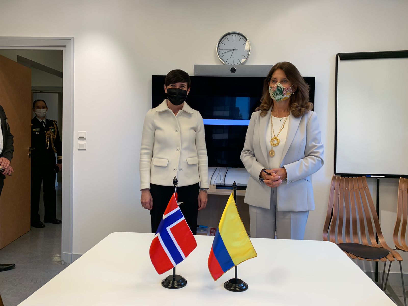 Cancilleres de Colombia y Noruega fortalecen relación bilateral en el marco del Consejo Ministerial de la OCDE